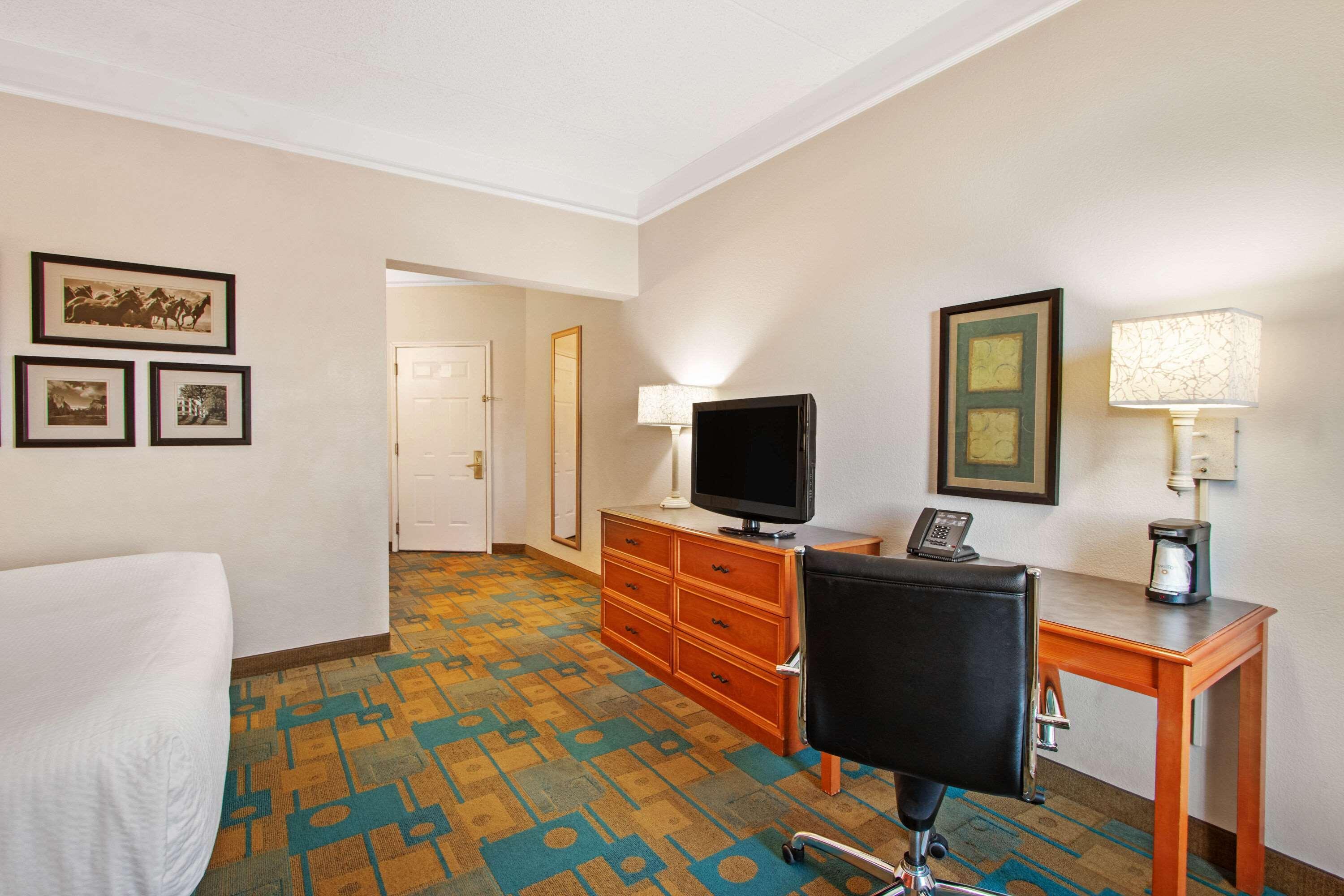 מלון La Quinta By Wyndham Albuquerque West מראה חיצוני תמונה